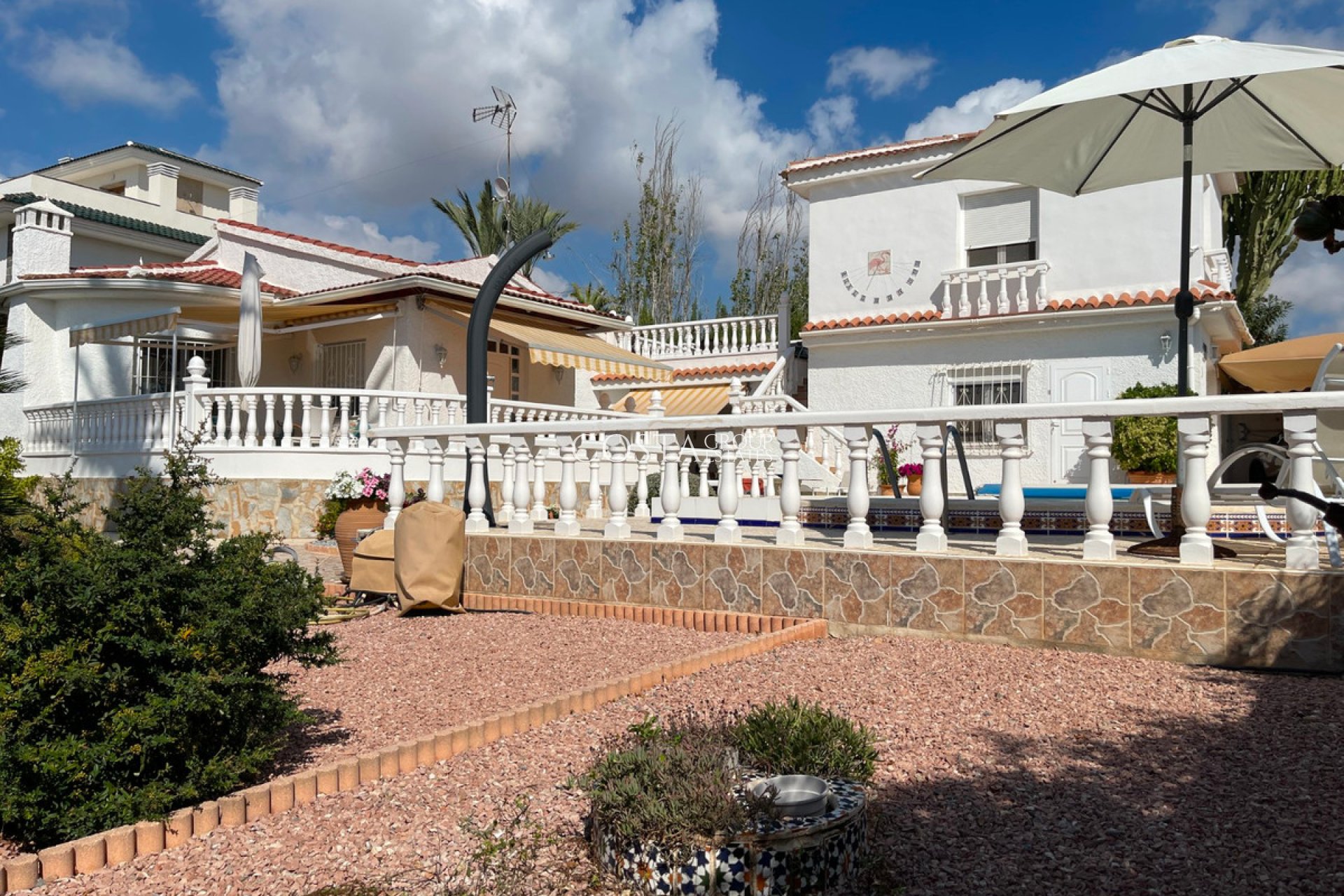 Revente - Villa -
Rojales - Rojales Centro