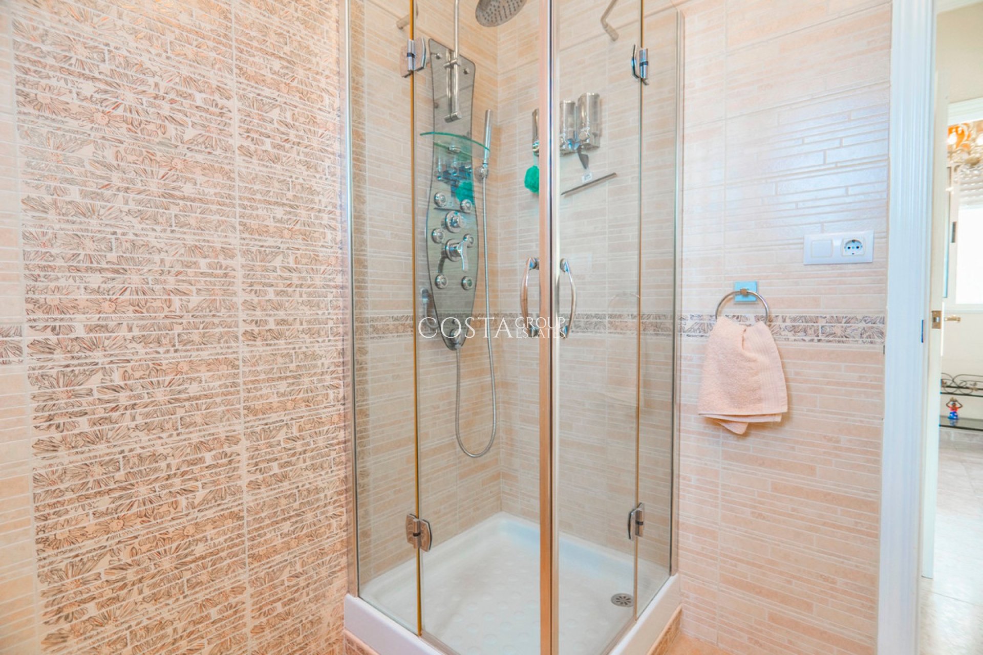 Revente - Villa -
Rojales - Rojales Centro