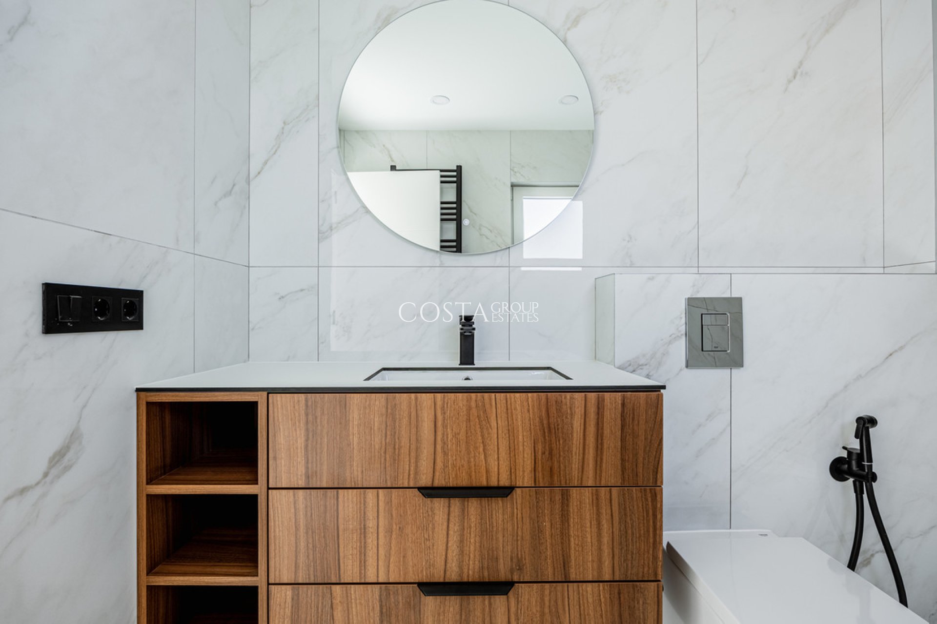 Revente - Villa -
Rojales - Rojales Centro