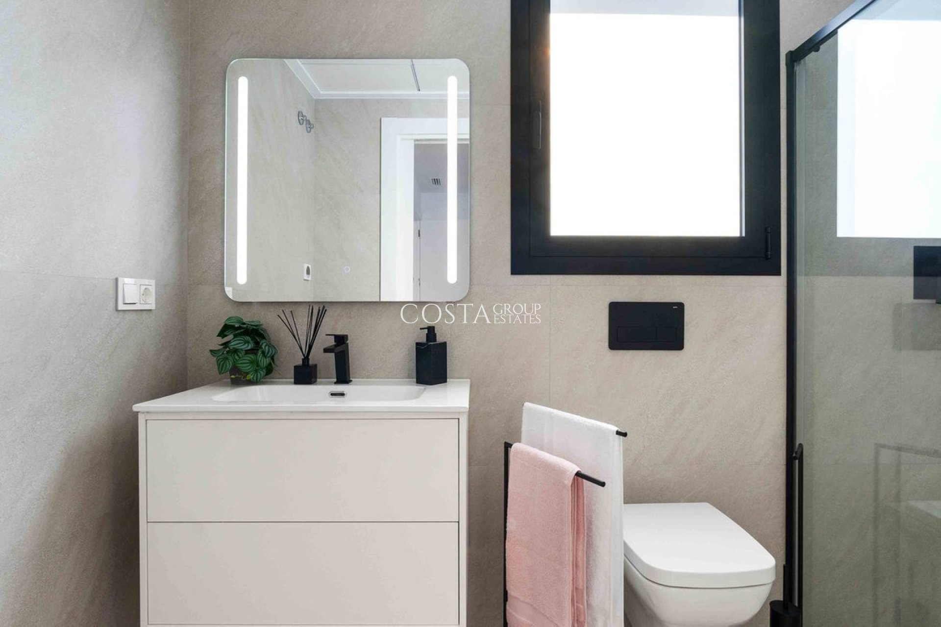 Revente - Villa -
Rojales - Rojales Centro