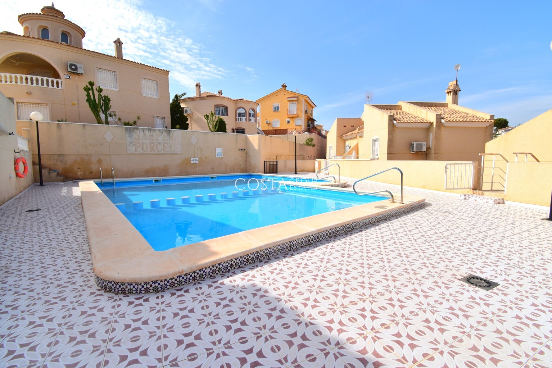 Revente - Villa -
San Miguel de Salinas - Blue Lagoon