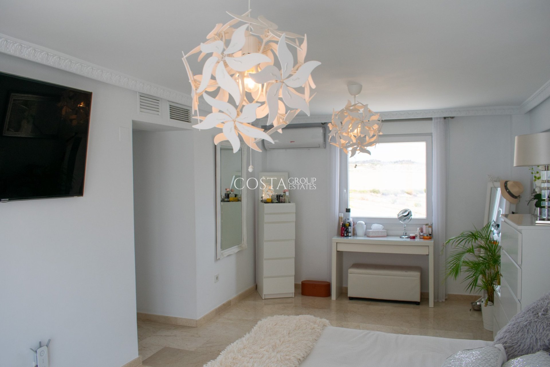 Revente - Villa -
San Miguel de Salinas - LO RUFETE