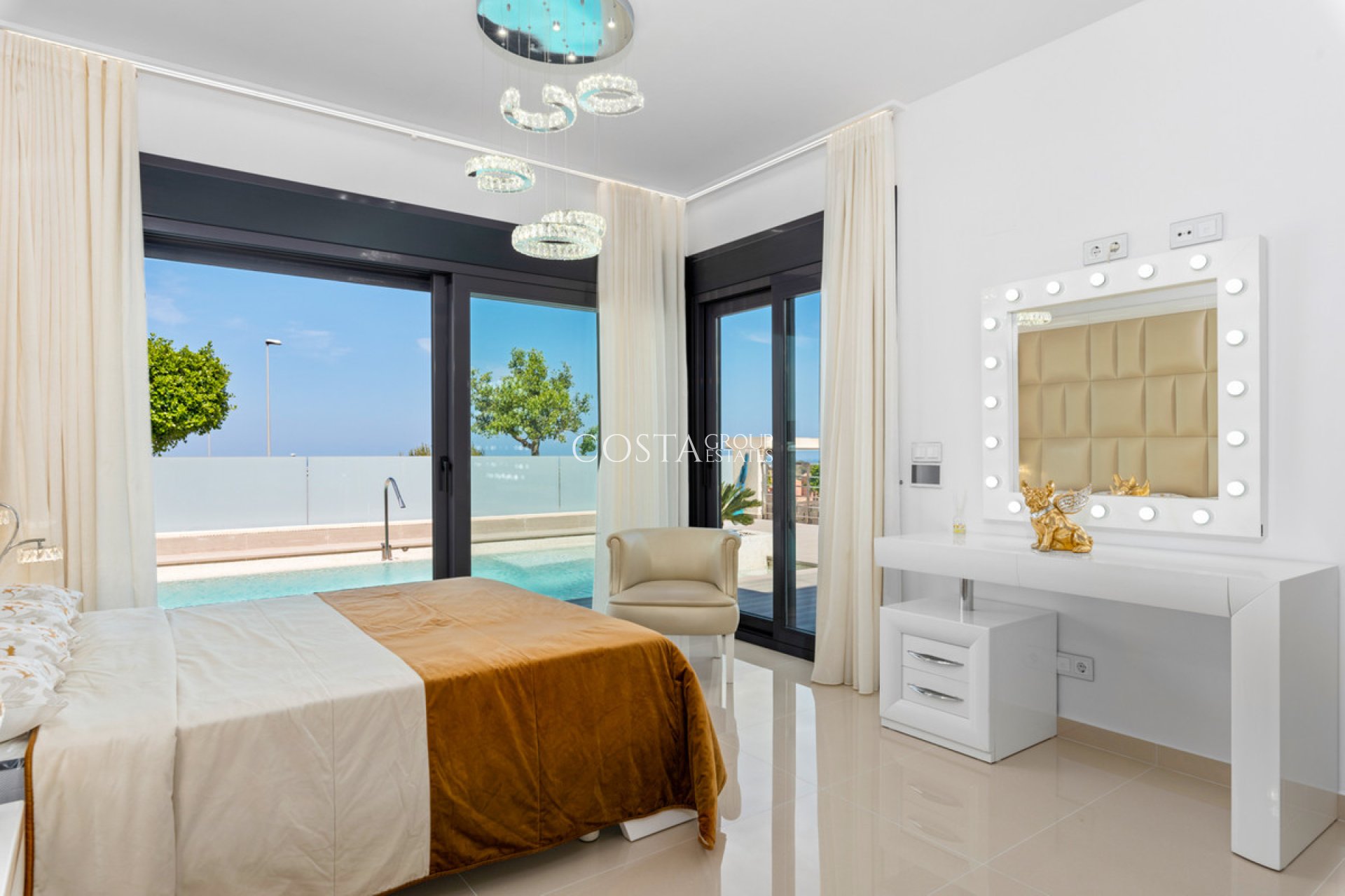 Revente - Villa -
San Miguel de Salinas - San Miguel de Salinas Centro