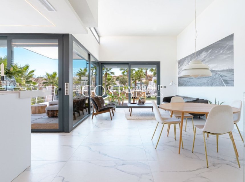 Revente - Villa -
San Miguel de Salinas - San Miguel de Salinas Centro