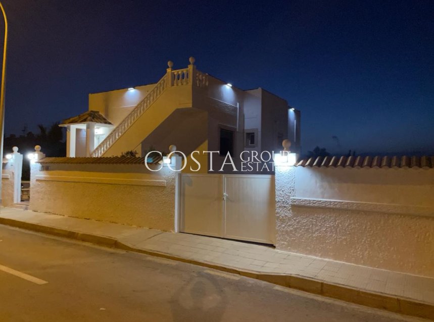 Revente - Villa -
San Miguel de Salinas - San Miguel