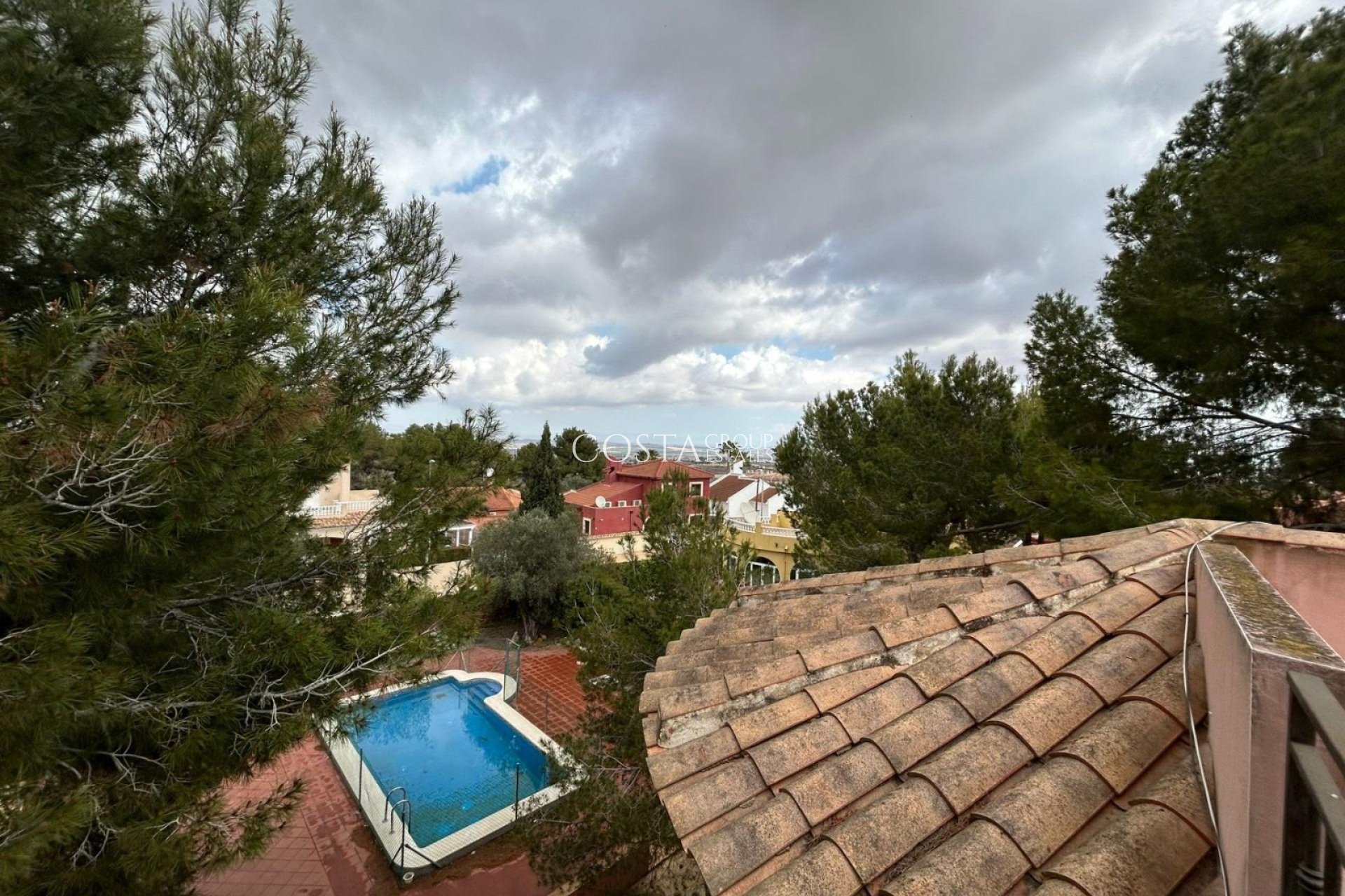 Revente - Villa -
San Miguel de Salinas - Urbanizaciones