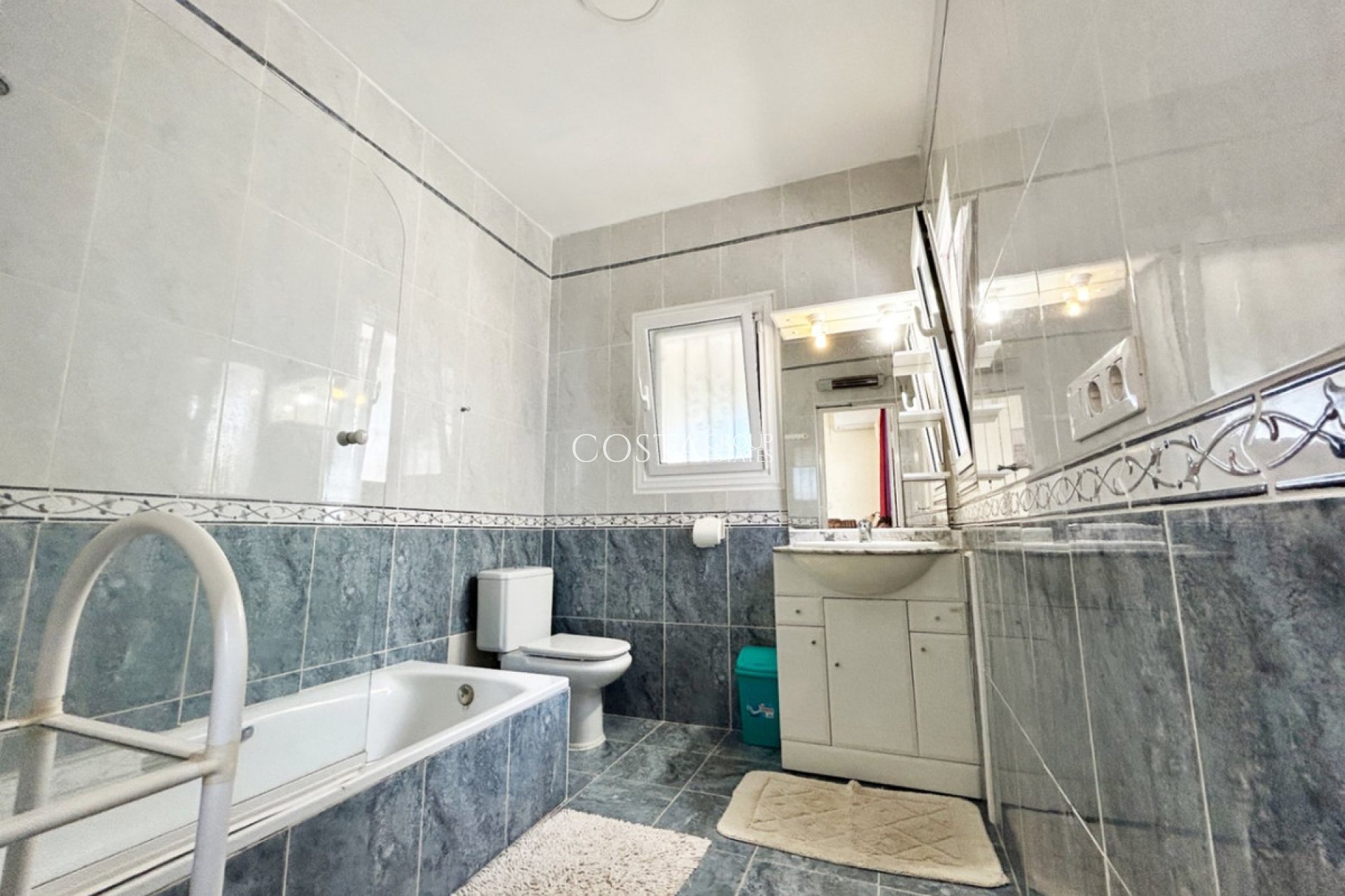 Revente - Villa -
Teulada - Moraira