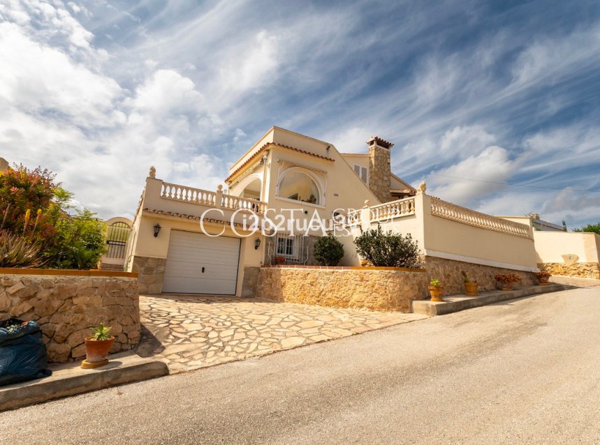 Revente - Villa -
Teulada - Moraira