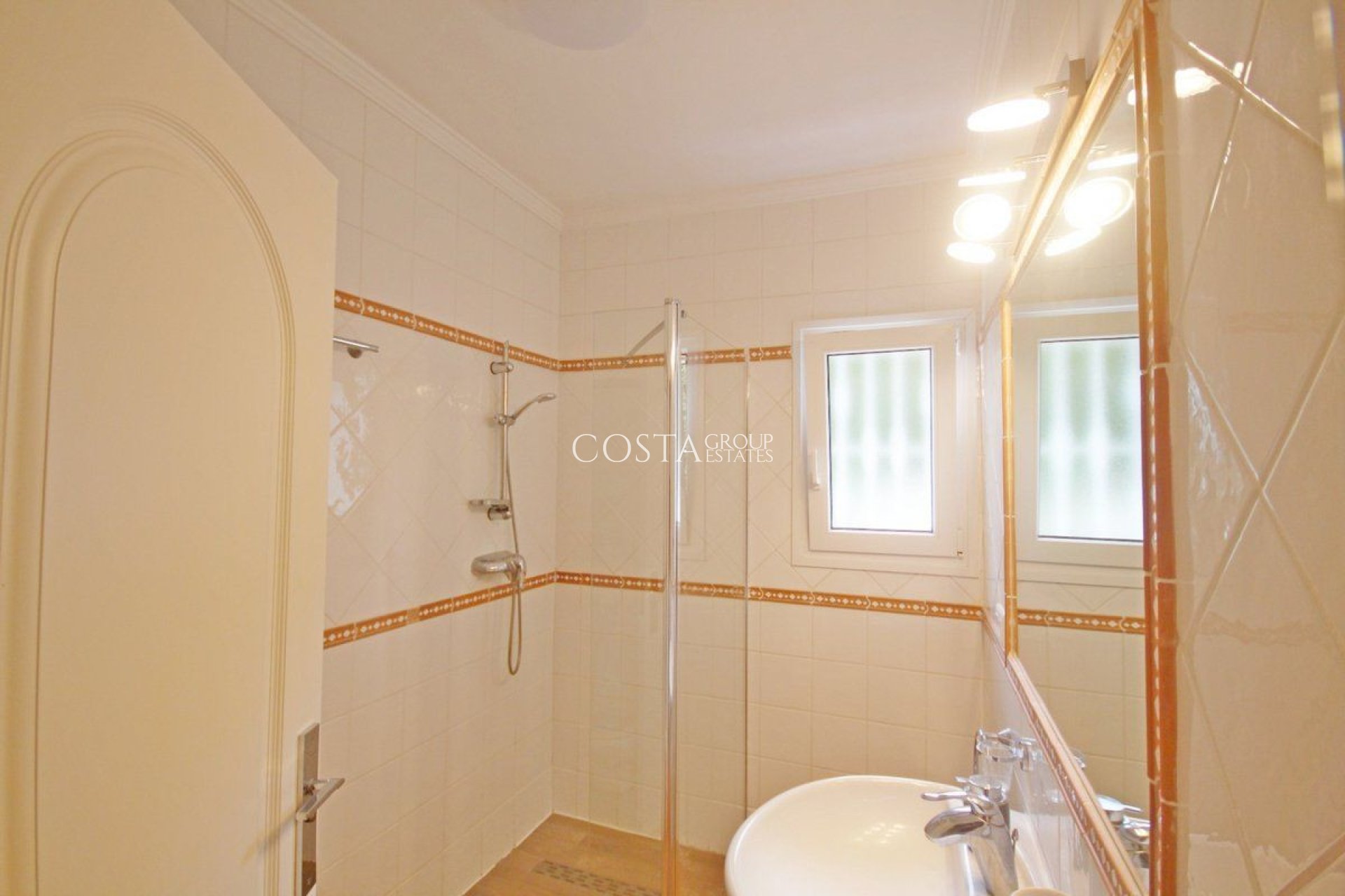 Revente - Villa -
Teulada - Moraira