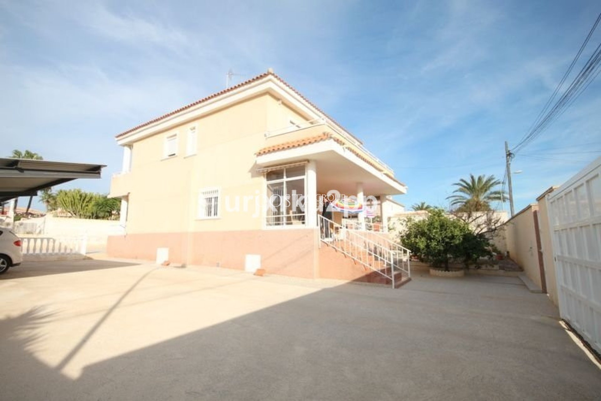 Revente - Villa -
Torrevieja - Aguas Nuevas
