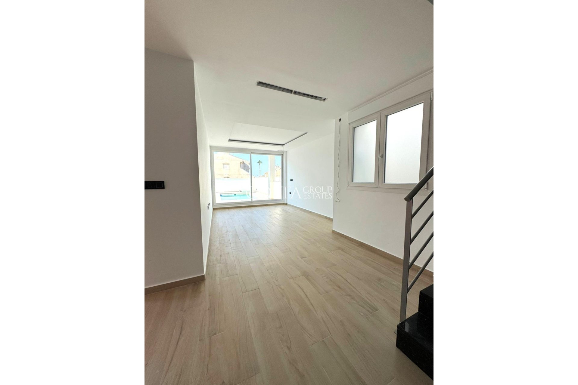 Revente - Villa -
Torrevieja - Aguas Nuevas