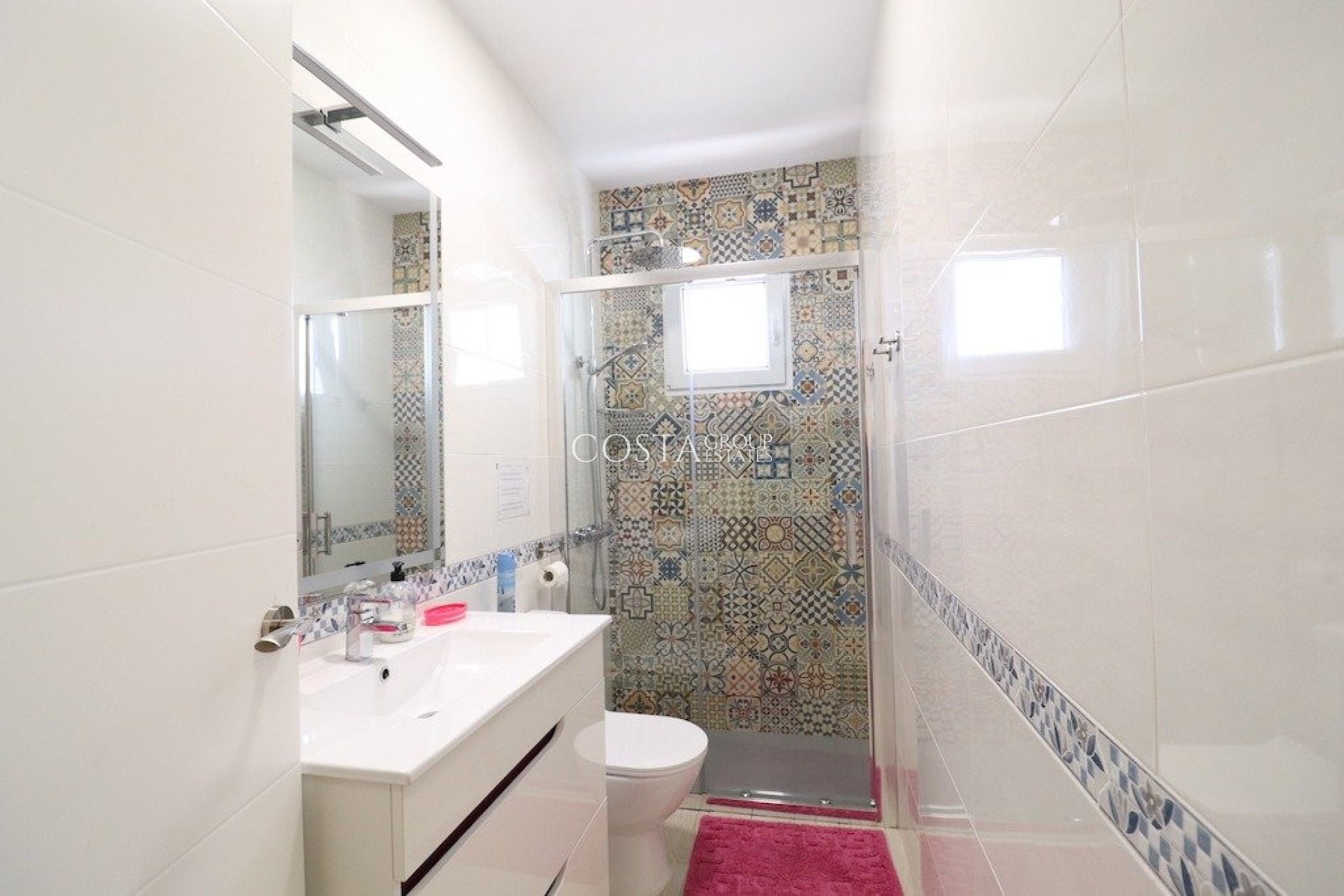 Revente - Villa -
Torrevieja - El Chaparral