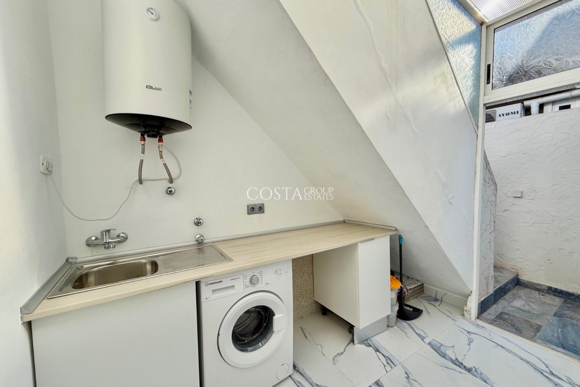 Revente - Villa -
Torrevieja - El Chaparral