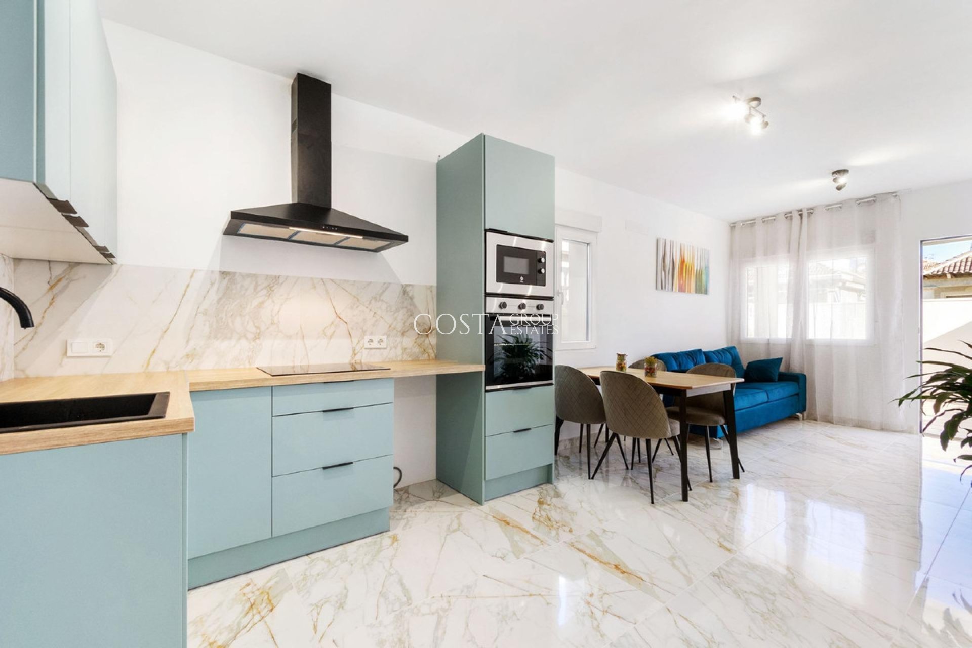 Revente - Villa -
Torrevieja - El Chaparral