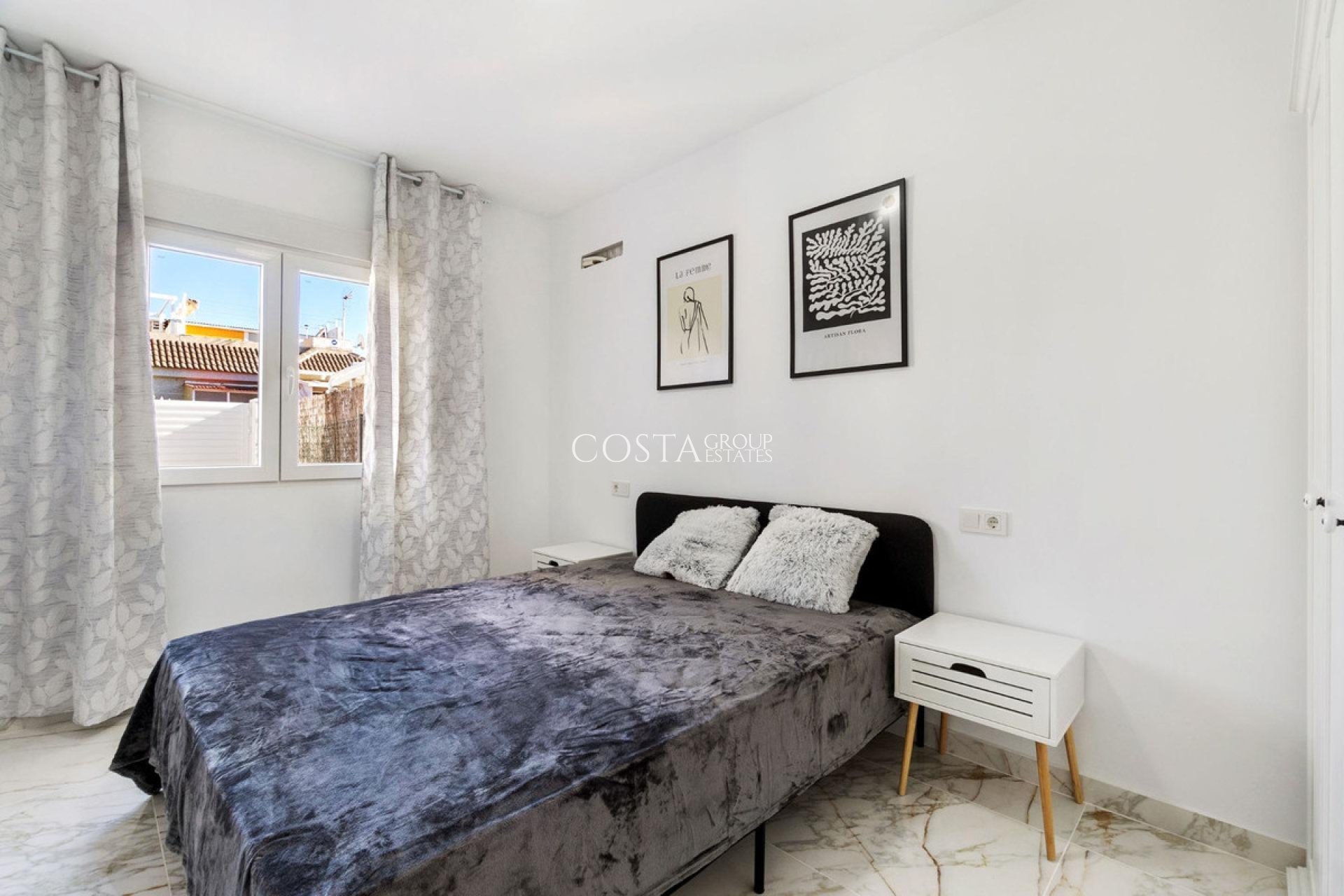 Revente - Villa -
Torrevieja - El Chaparral