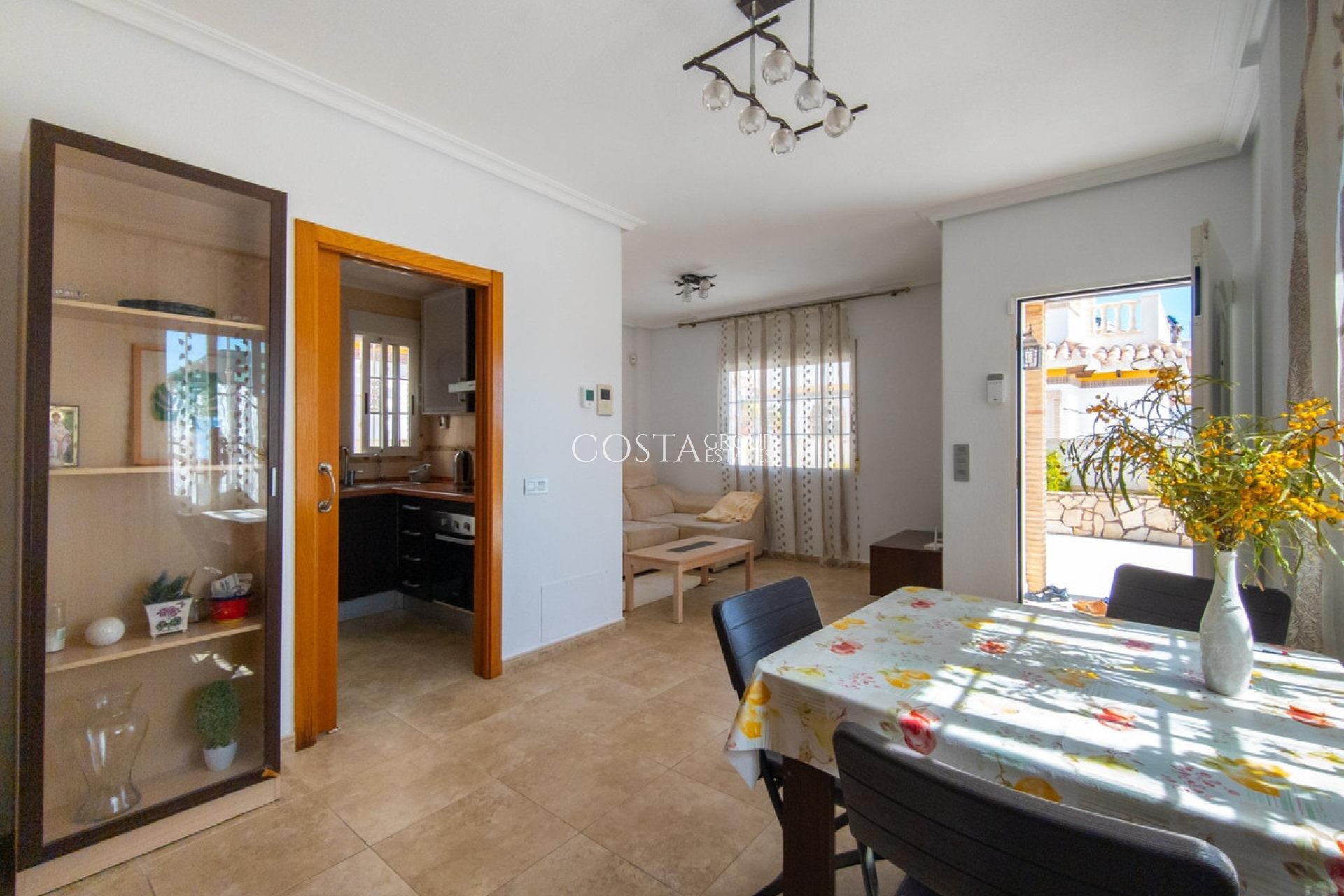 Revente - Villa -
Torrevieja - La Mata