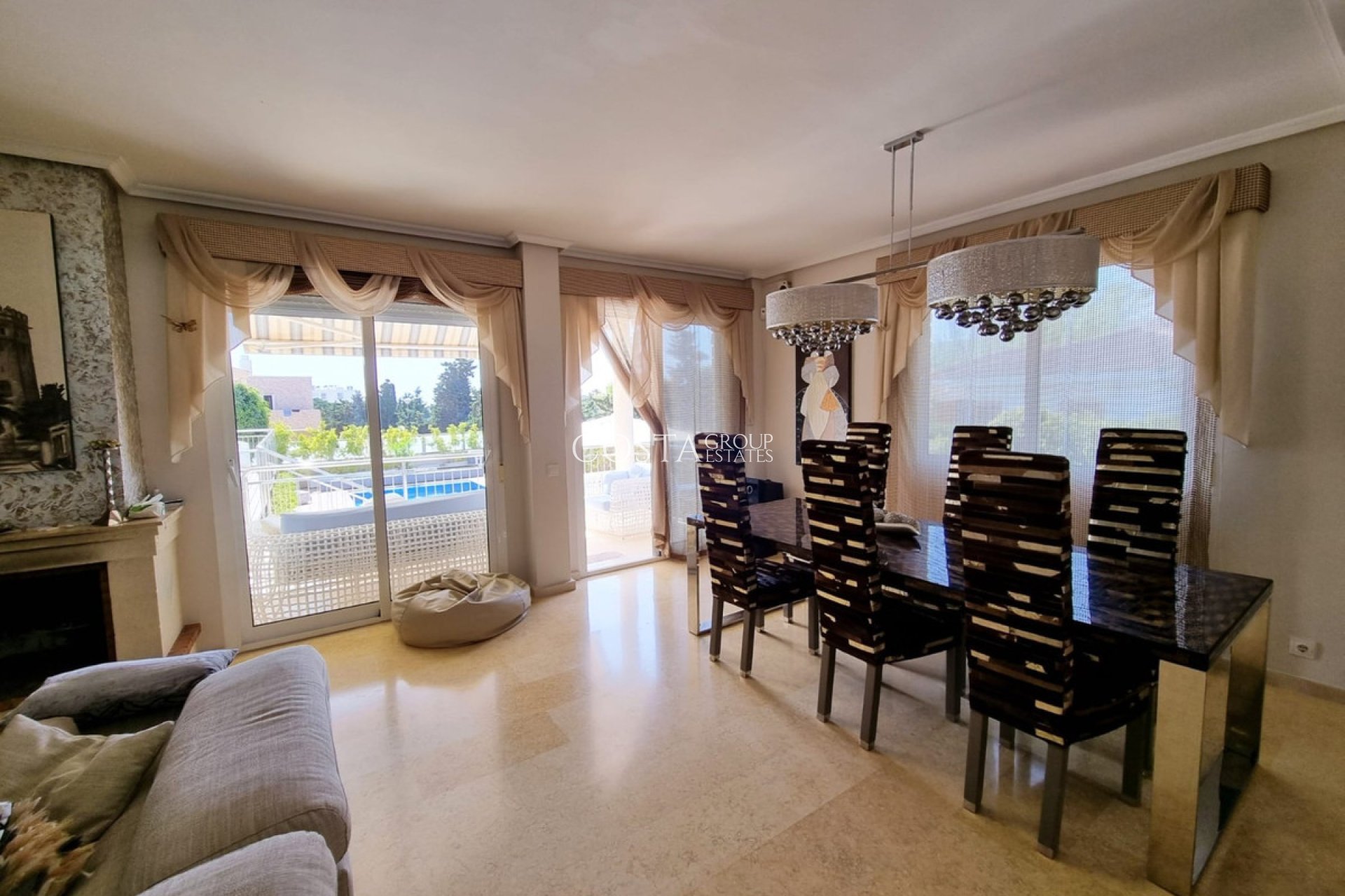 Revente - Villa -
Torrevieja - La Mata