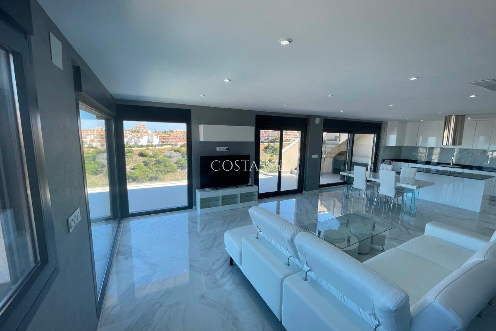 Revente - Villa -
Torrevieja - La Mata