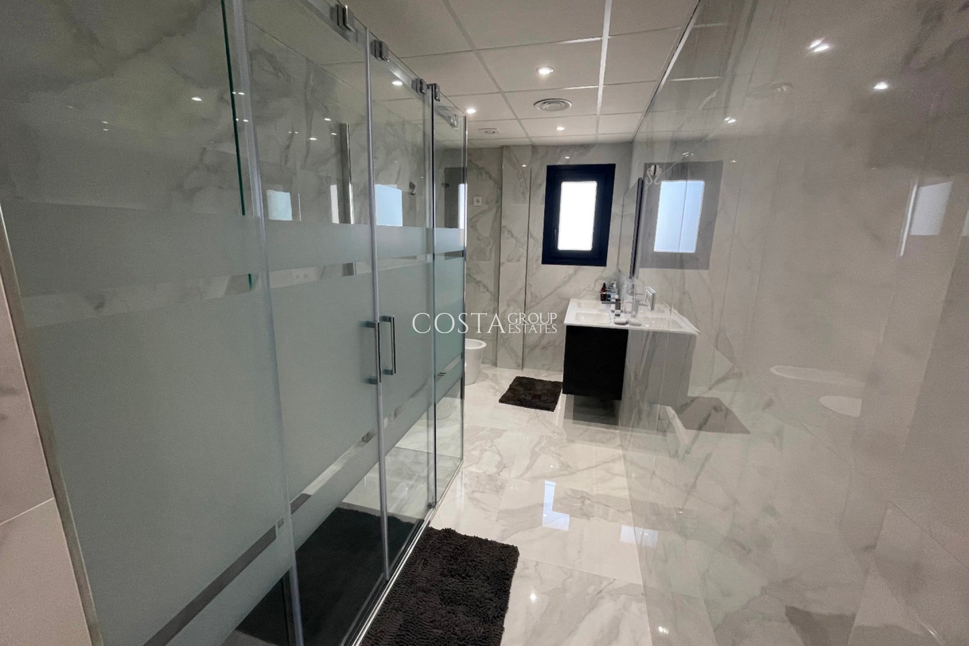 Revente - Villa -
Torrevieja - La Mata