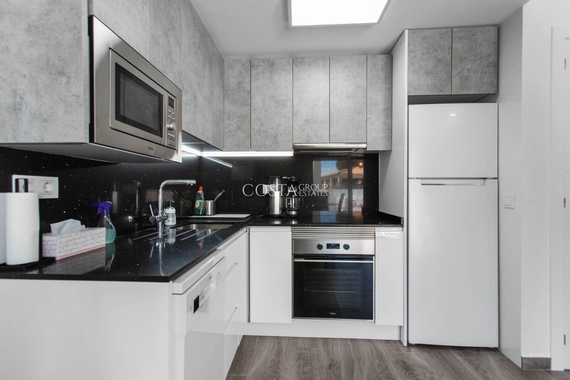 Revente - Villa -
Torrevieja - Lago Jardin