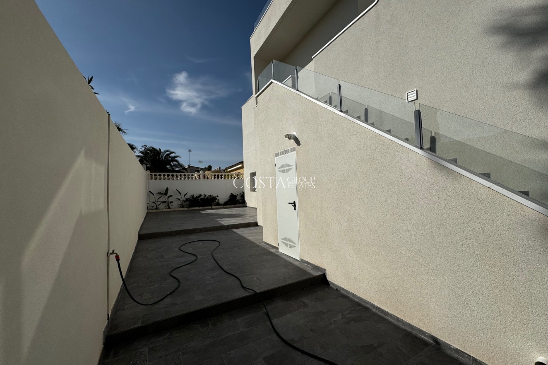 Revente - Villa -
Torrevieja - Los Balcones