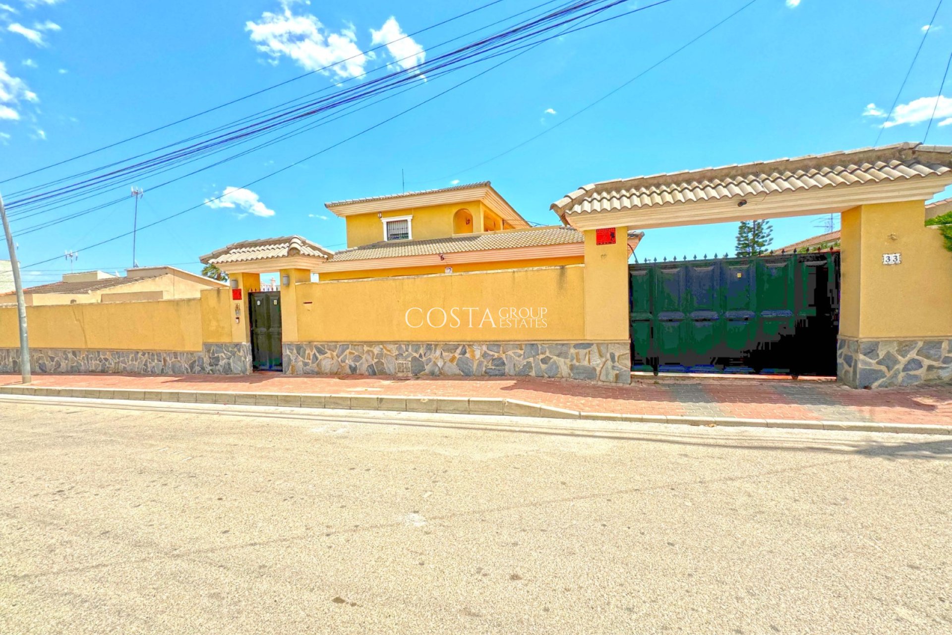 Revente - Villa -
Torrevieja - Los Balcones