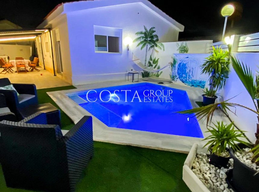 Revente - Villa -
Torrevieja - Playa Los Locos