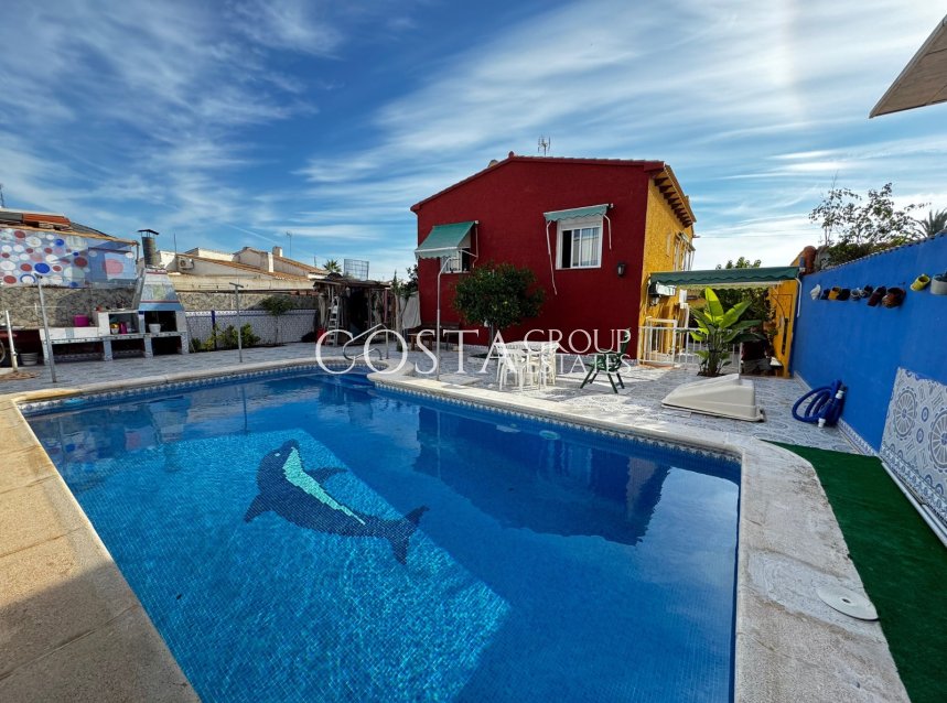 Revente - Villa -
Torrevieja - Punta Prima
