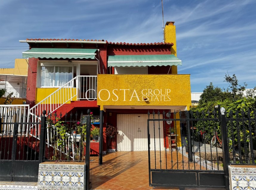 Revente - Villa -
Torrevieja - Punta Prima
