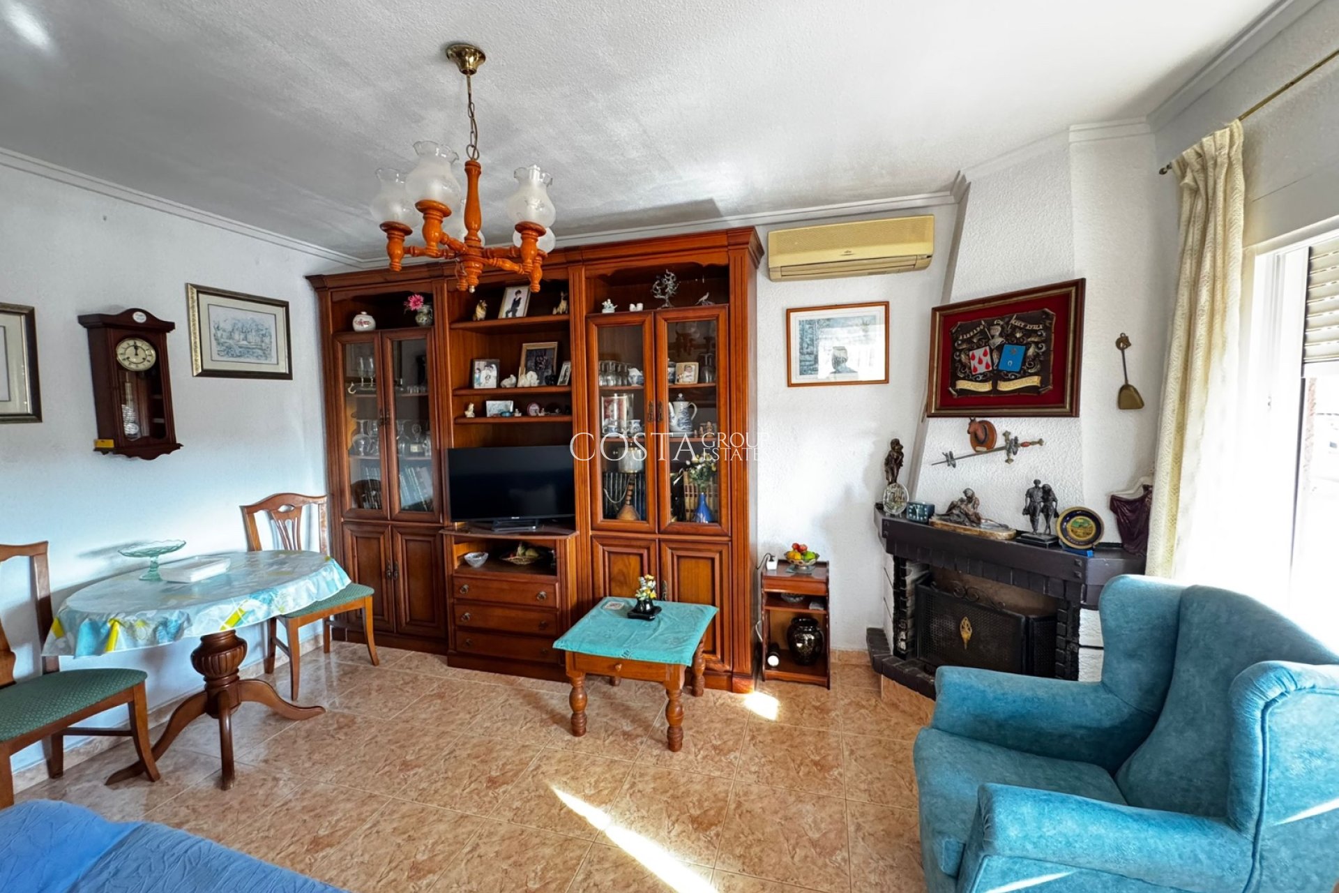 Revente - Villa -
Torrevieja - Punta Prima
