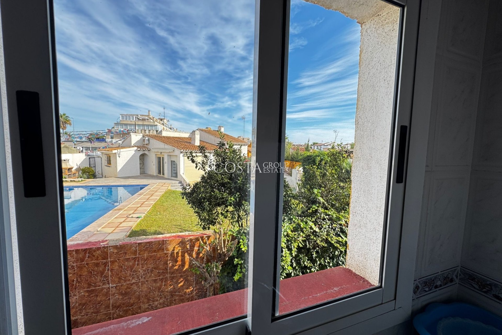 Revente - Villa -
Torrevieja - Punta Prima