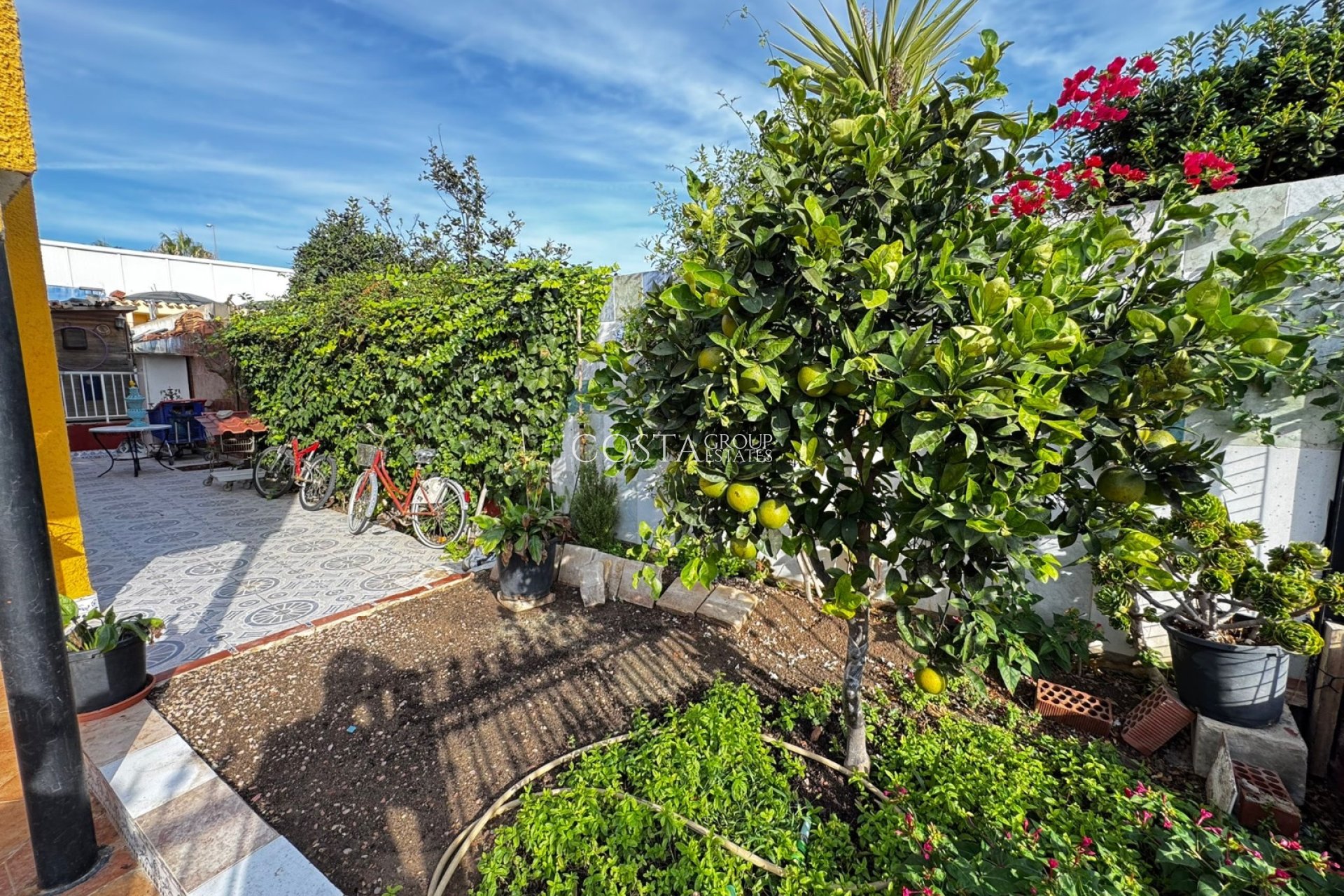 Revente - Villa -
Torrevieja - Punta Prima