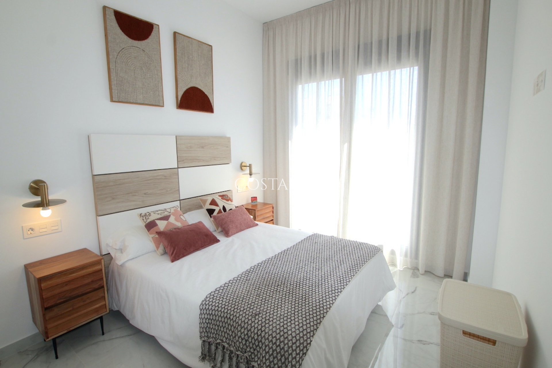 Revente - Villa -
Torrevieja - Torrevieja Centro