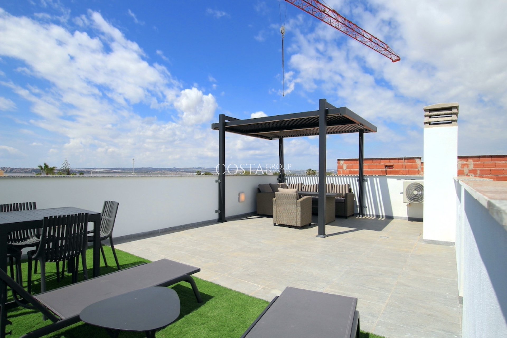 Revente - Villa -
Torrevieja - Torrevieja Centro