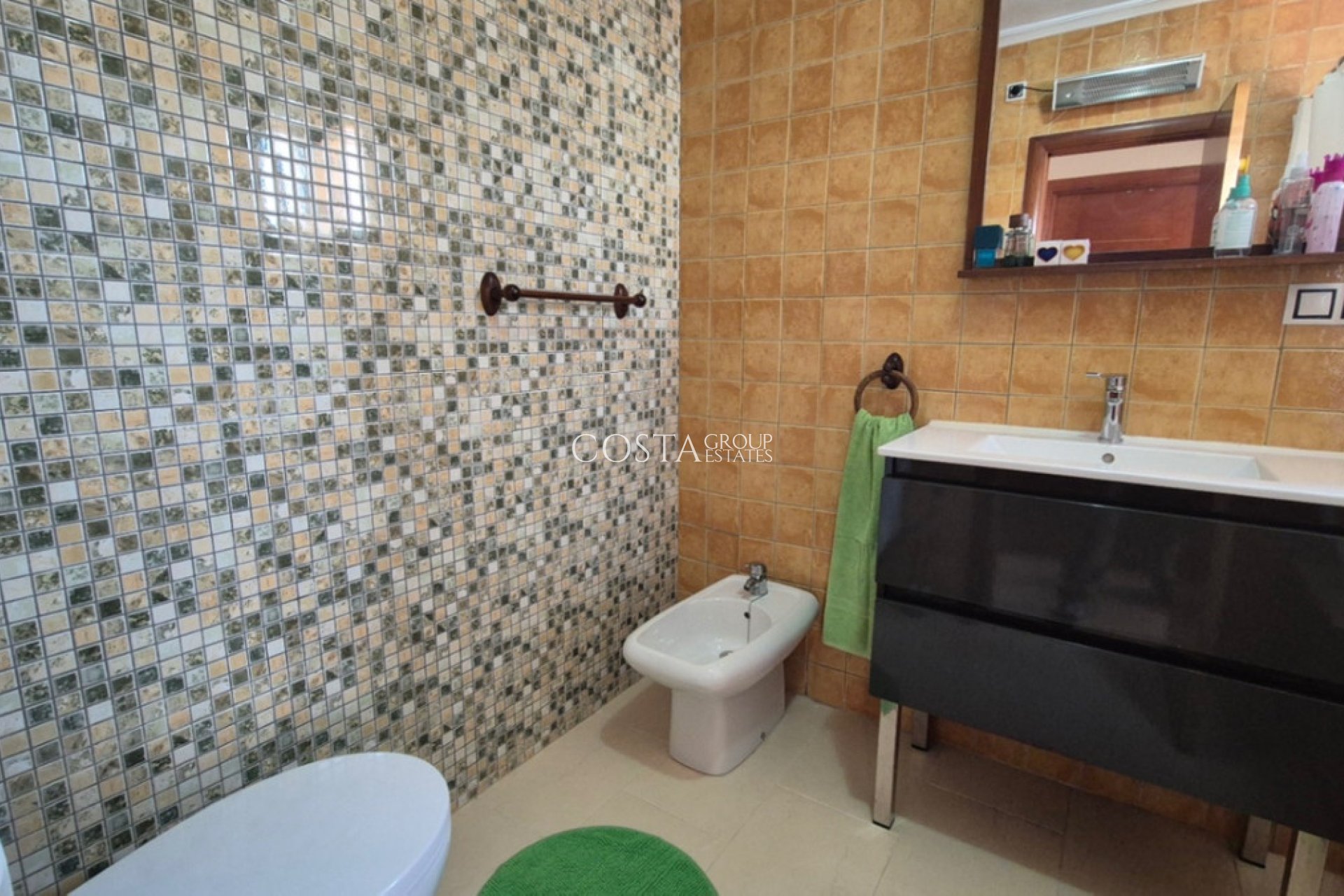 Revente - Villa -
Torrevieja - Torrevieja Centro