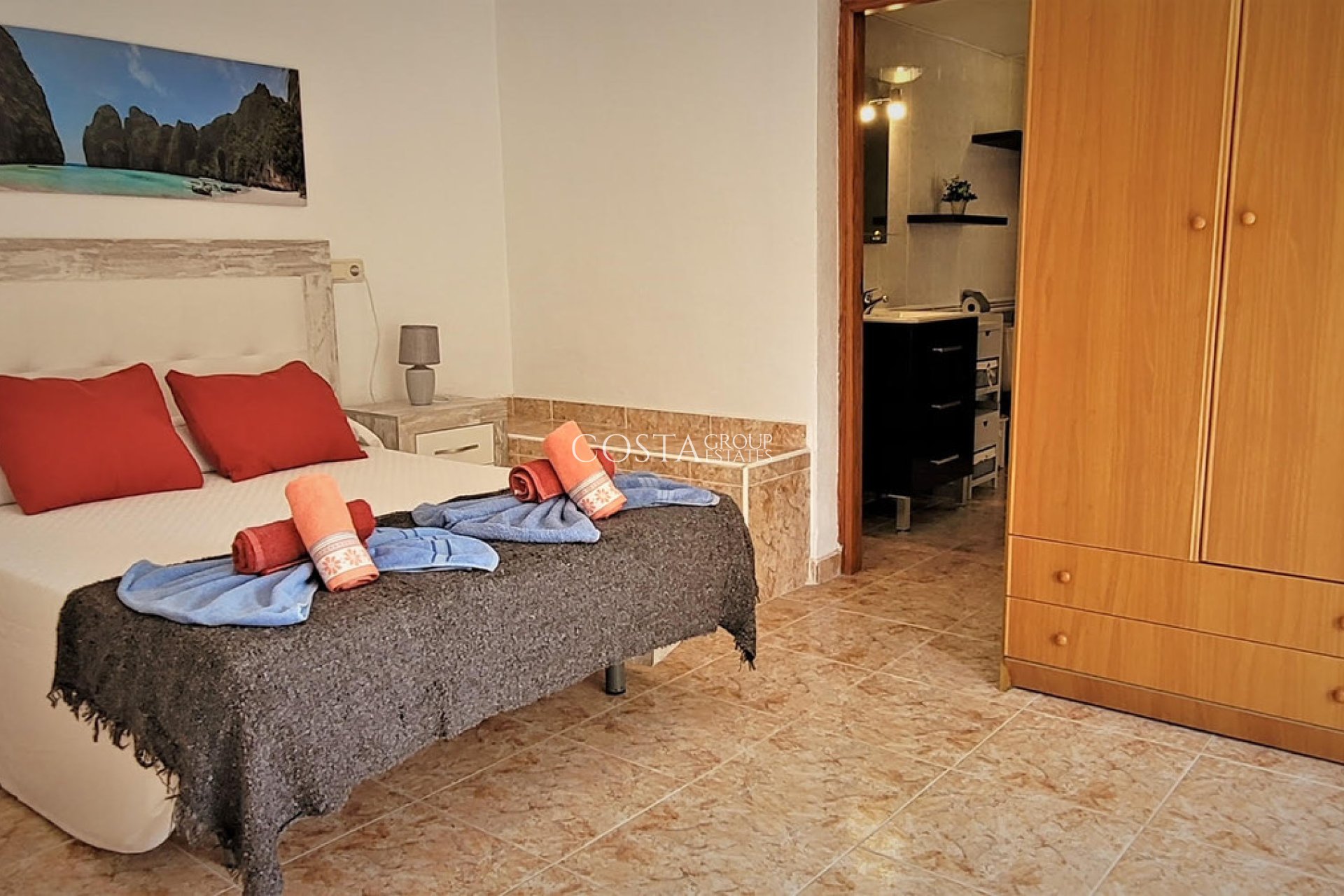 Revente - Villa -
Torrevieja - Torrevieja Centro