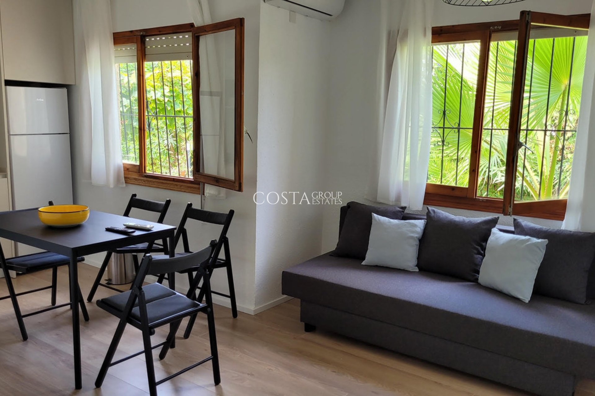 Revente - Villa -
Torrevieja - Torrevieja Centro