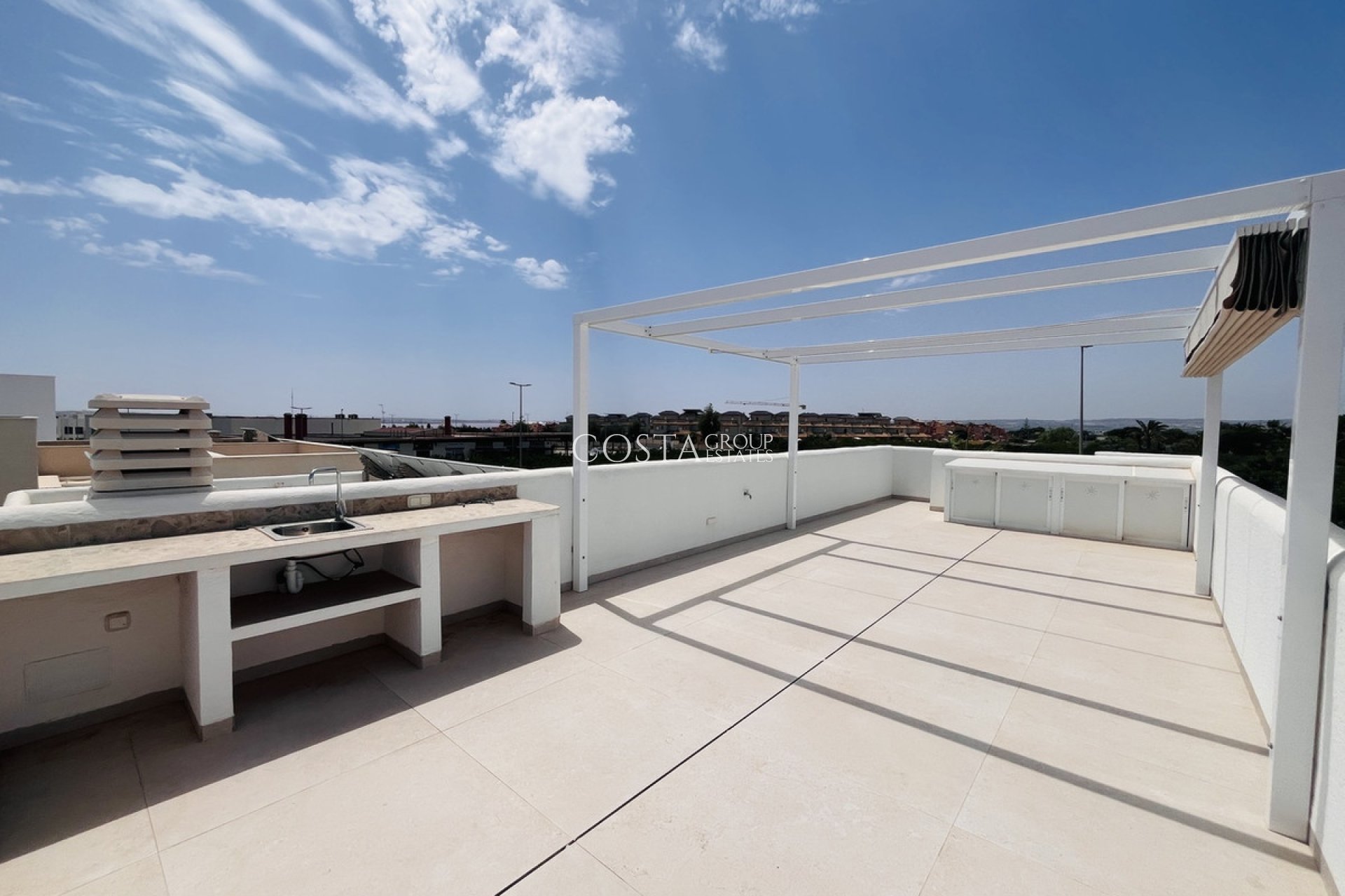 Revente - Villa -
Torrevieja - Torrevieja Centro