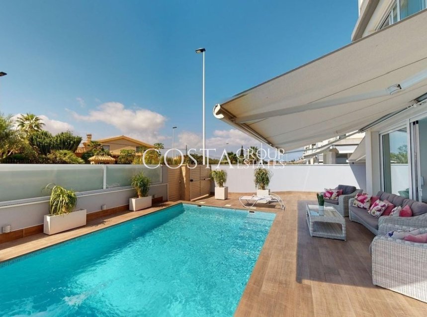 Revente - Villa -
Torrevieja - Torrevieja Centro