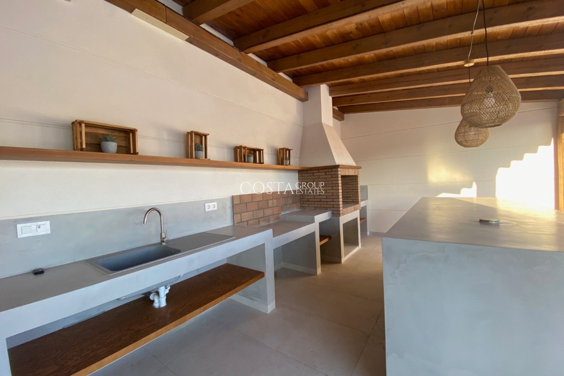 Revente - Villa -
Torrevieja - Torrevieja Centro