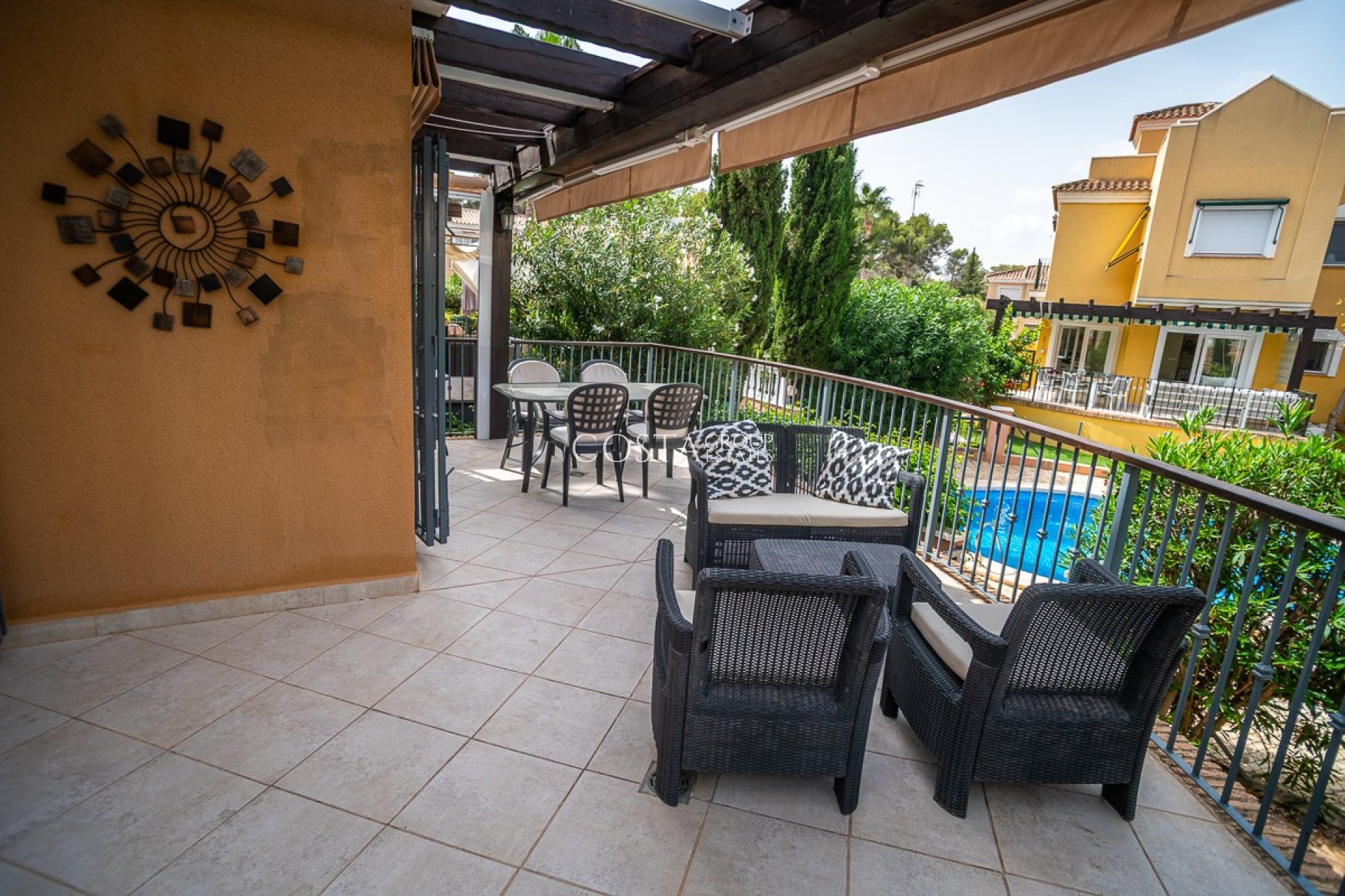 Revente - Villa -
Torrevieja - Torrevieja Centro