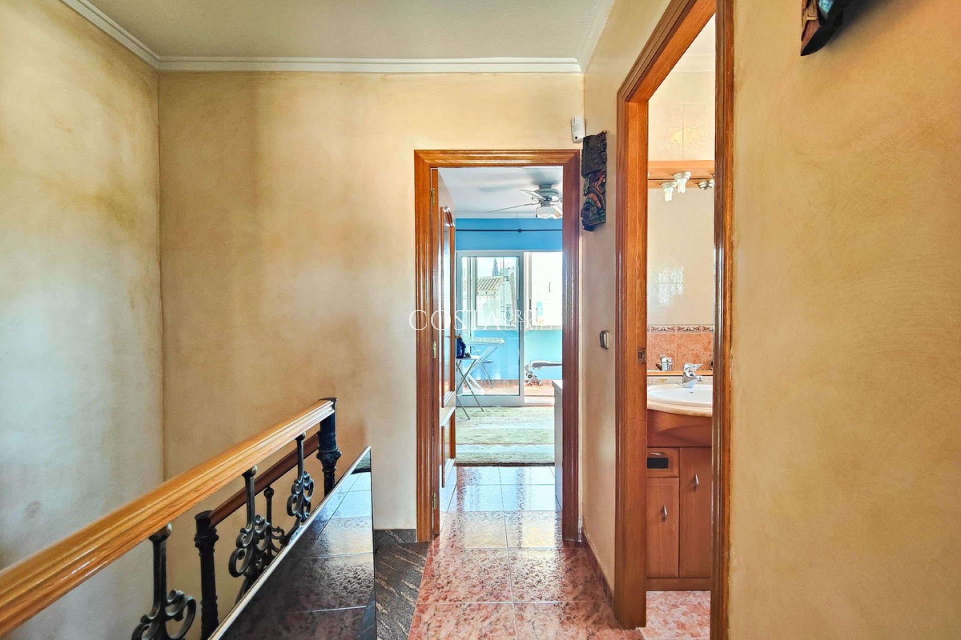 Revente - Villa -
Torrevieja - Torrevieja Centro