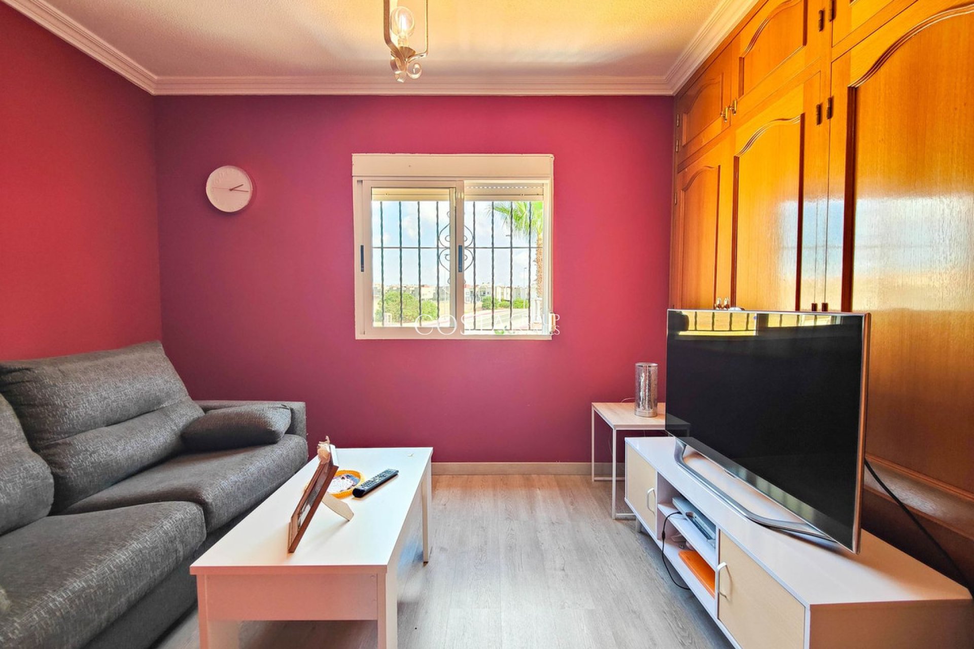 Revente - Villa -
Torrevieja - Torrevieja Centro