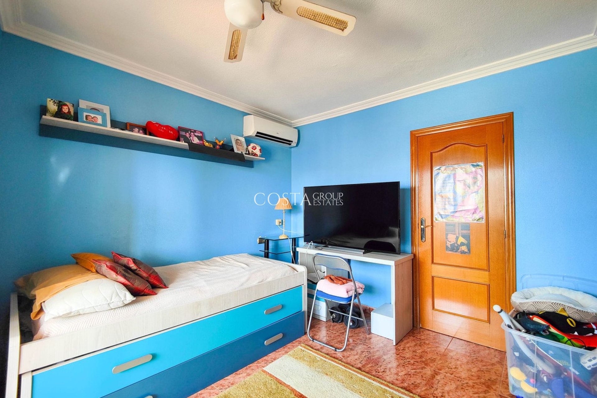 Revente - Villa -
Torrevieja - Torrevieja Centro