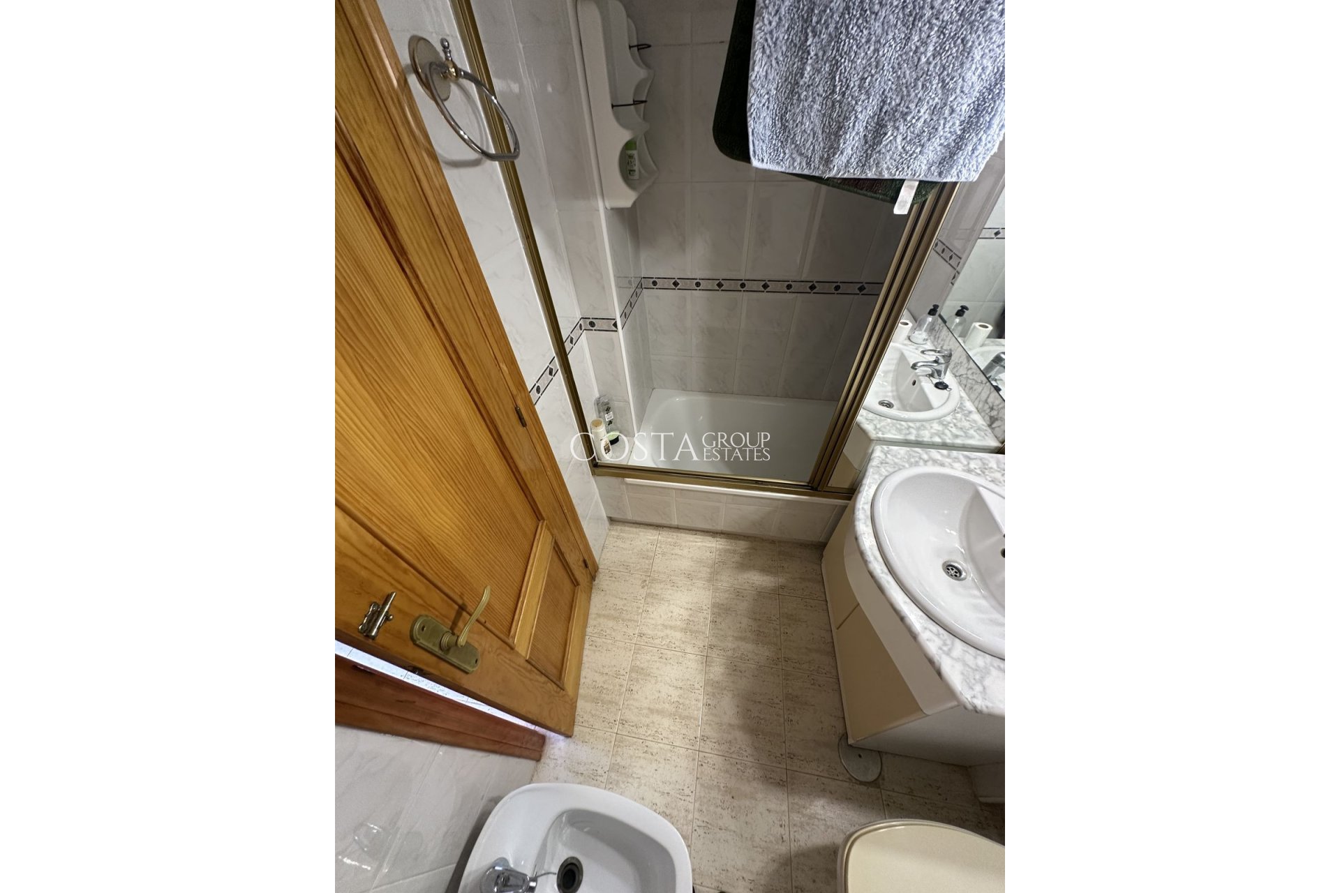 Revente - Villa -
Torrevieja - Torrevieja Centro