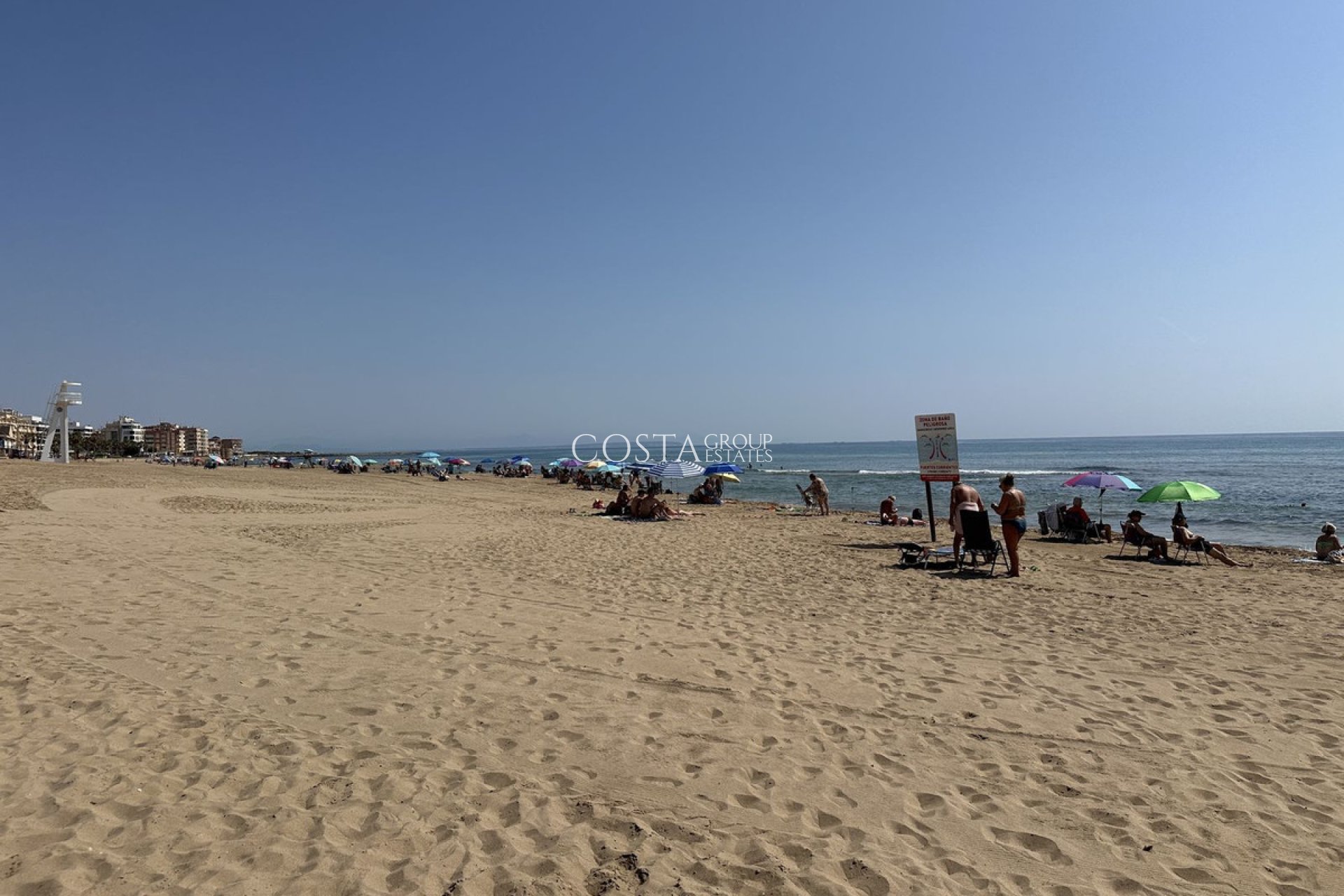 Revente - Villa -
Torrevieja - Torrevieja Centro