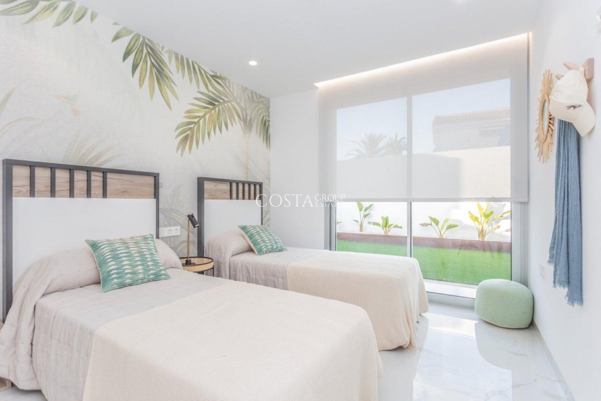 Revente - Villa -
Torrevieja - Torrevieja Centro