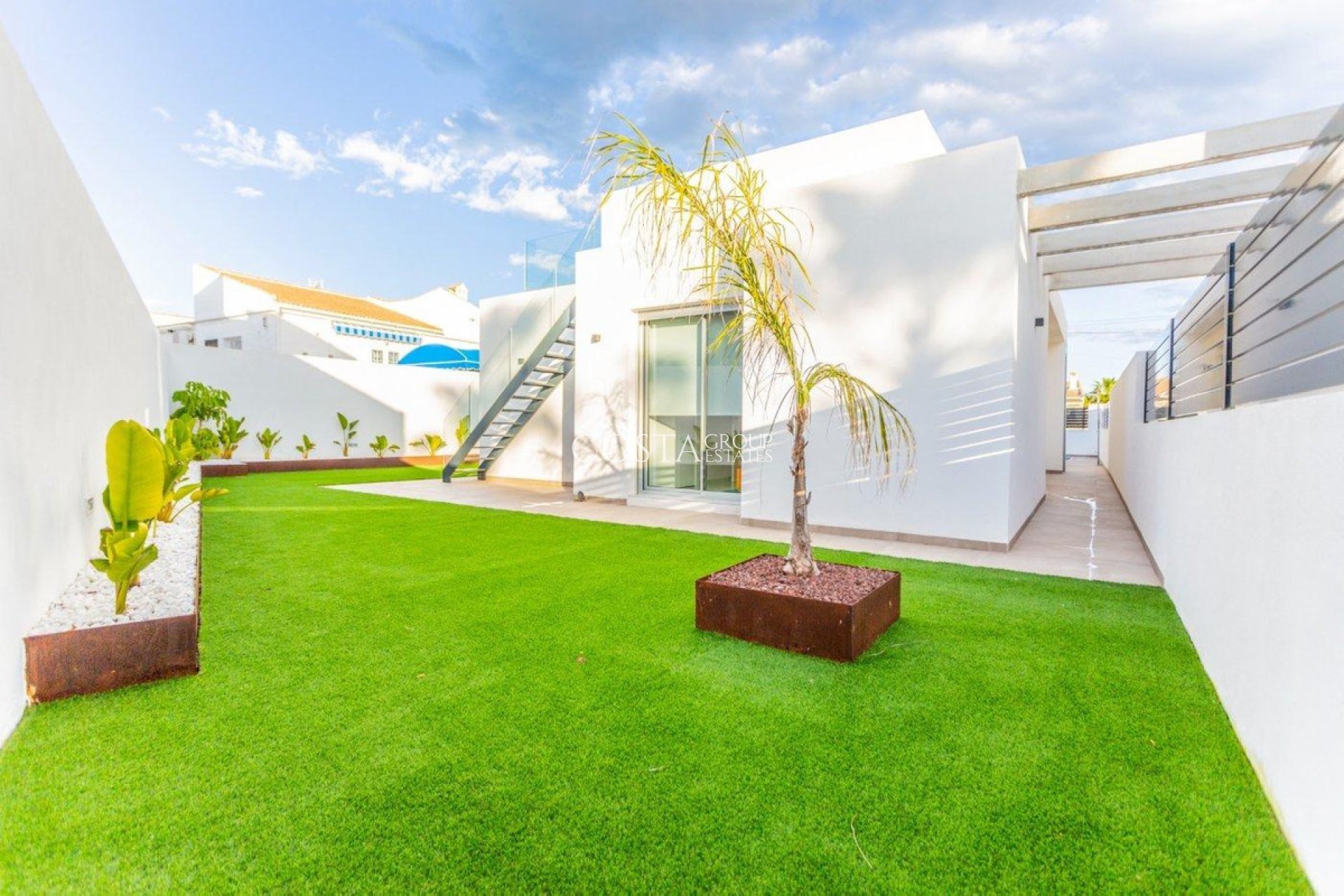 Revente - Villa -
Torrevieja - Torrevieja Centro