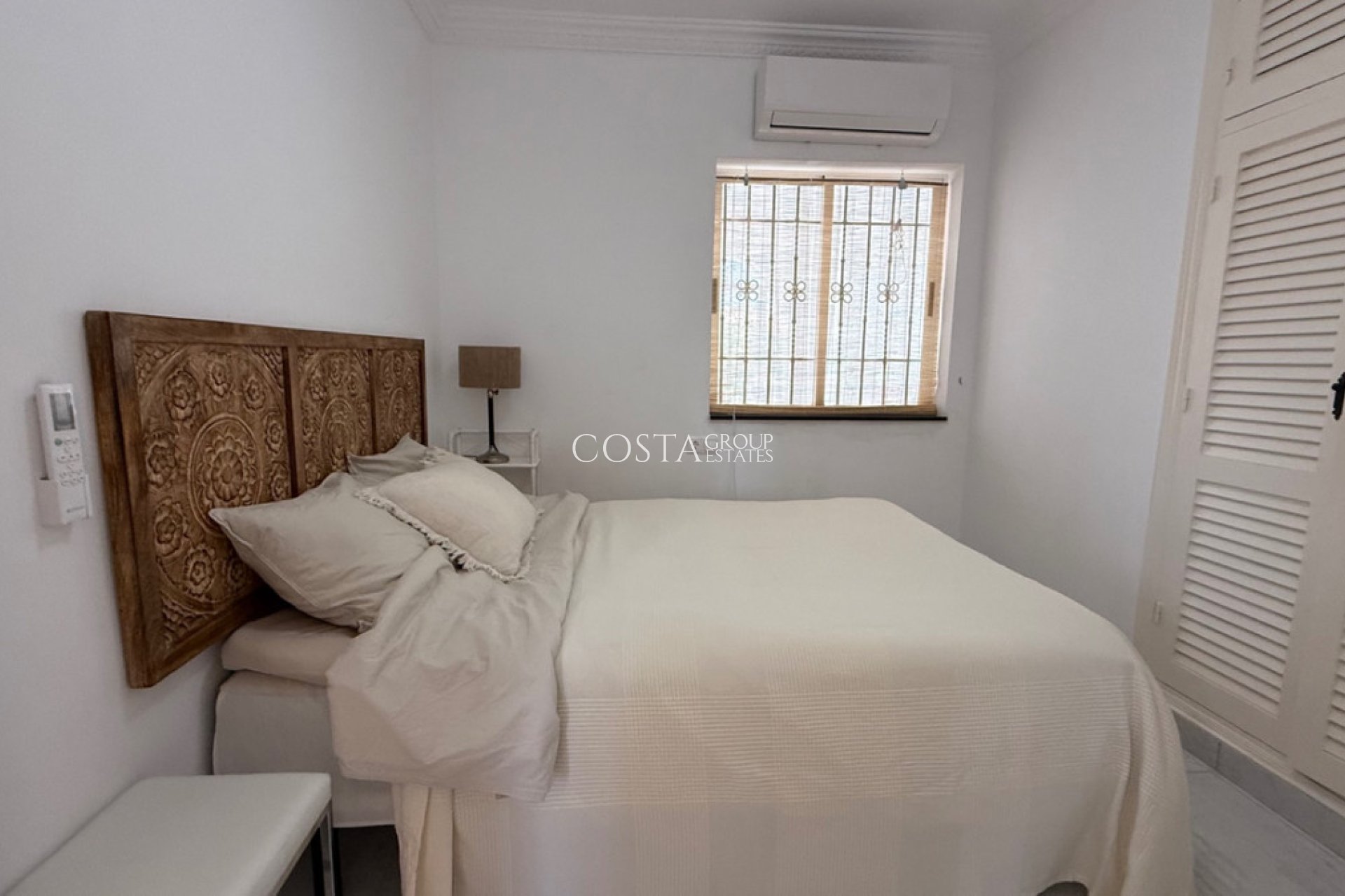 Revente - Villa -
Torrevieja - Torrevieja Centro