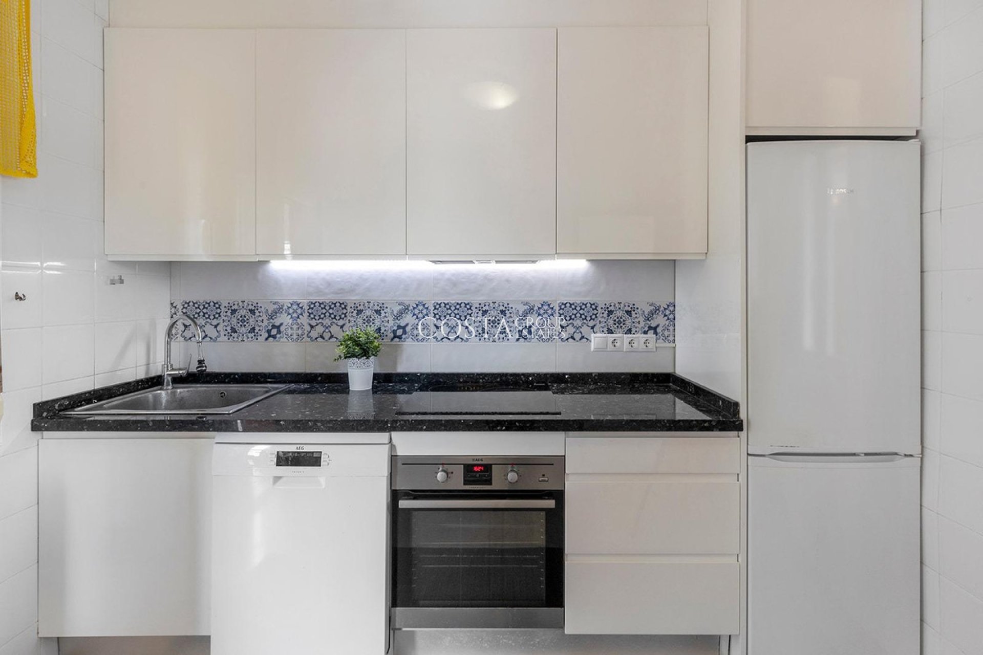 Revente - Villa -
Torrevieja - Torrevieja Centro